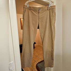 Lululemon like new ABC Classic-Fit Trouser 38"W x 32"L Warpstreme, Trench color.